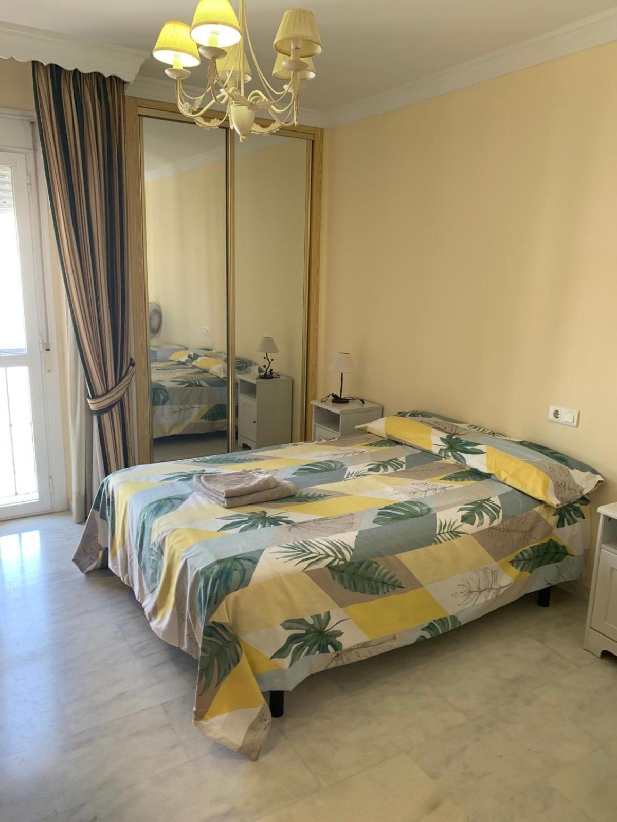 Centro Orquidiario Apartment Estepona